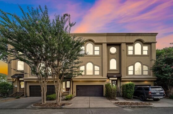 3-Story Heart of Montrose